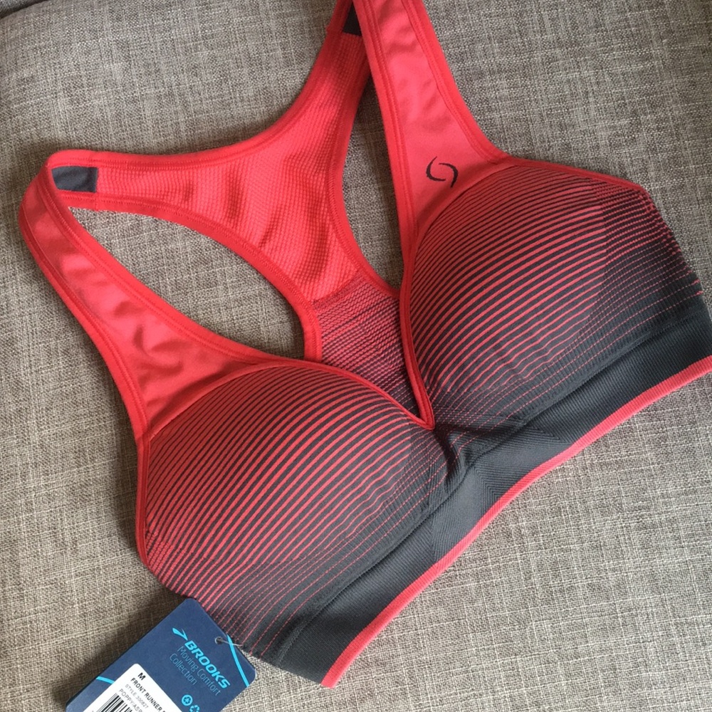 NWT- Brooks Front Runner Racer Sports Bra